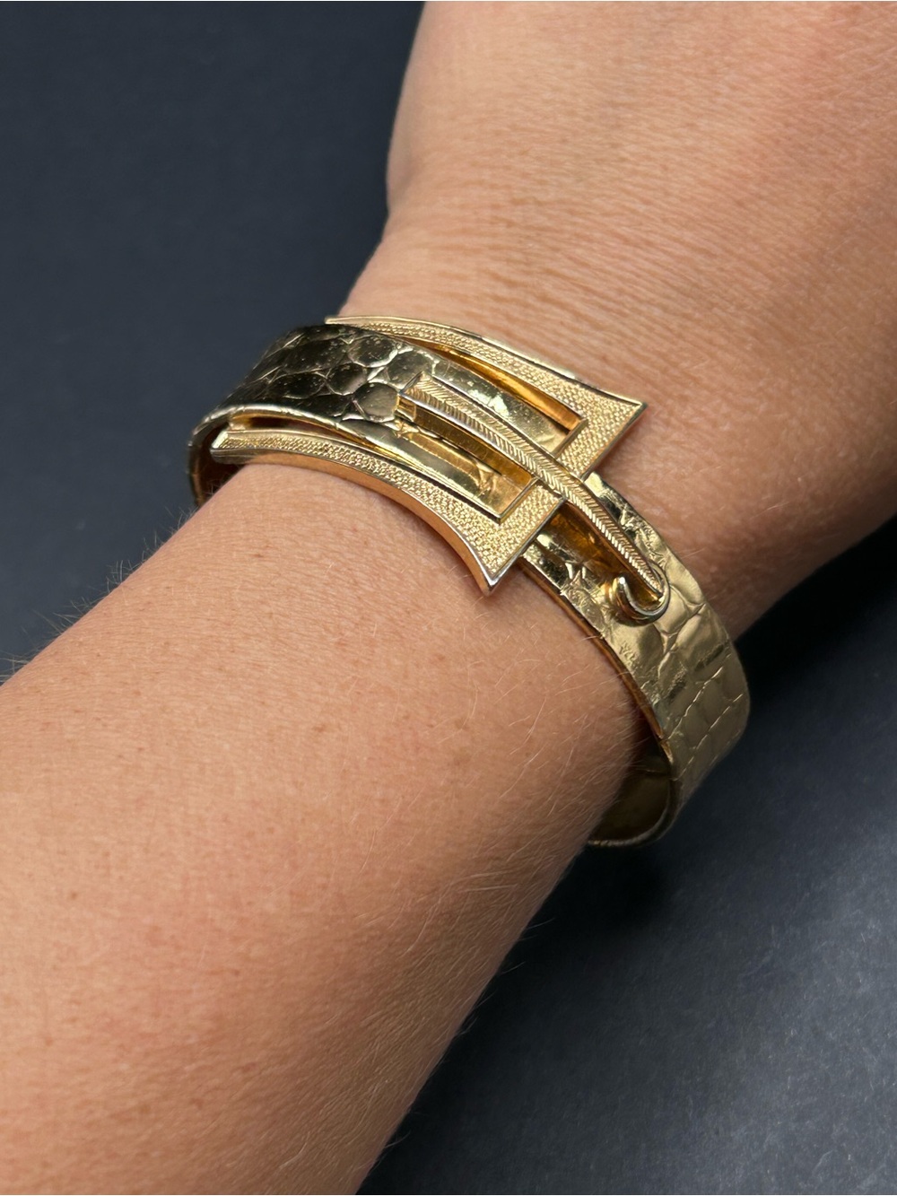 VTG Napier Textured Belt Buckle Gold Tone Clamper Bracelet
